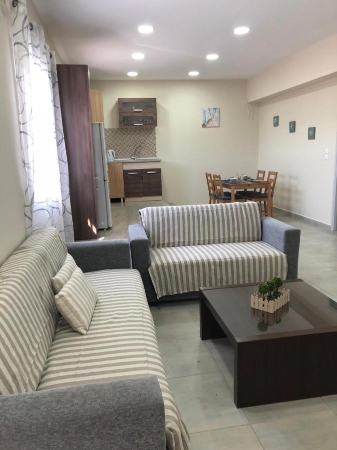Konstantinos Apartments Parikiá Eksteriør bilde