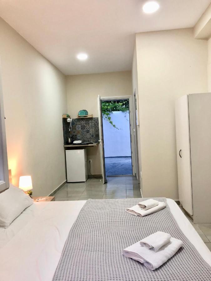Konstantinos Apartments Parikiá Eksteriør bilde